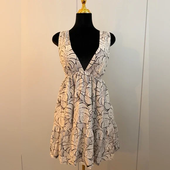 House of Harlow 1960 Open Back Cocktail Dress | Earth Muse - Picture 7 of 8